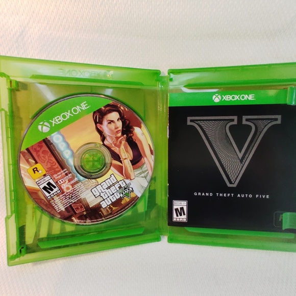 Xbox One Grand Theft Auto V Video Game G01-G111 - Picture 2 of 2